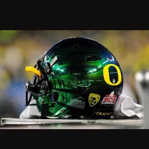 Meet your Posher, Avery